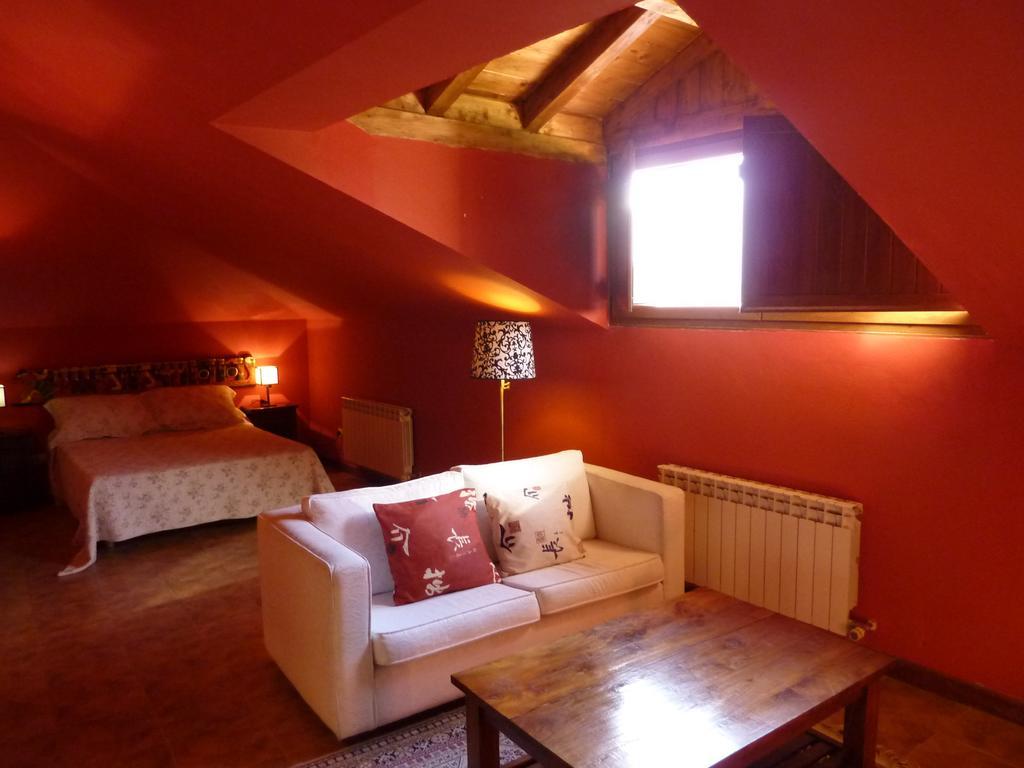 Hotel Aire De Ruesga Zimmer foto